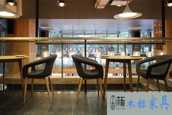 購買西餐廳桌椅要注意哪些方面問題|餐飲家具 