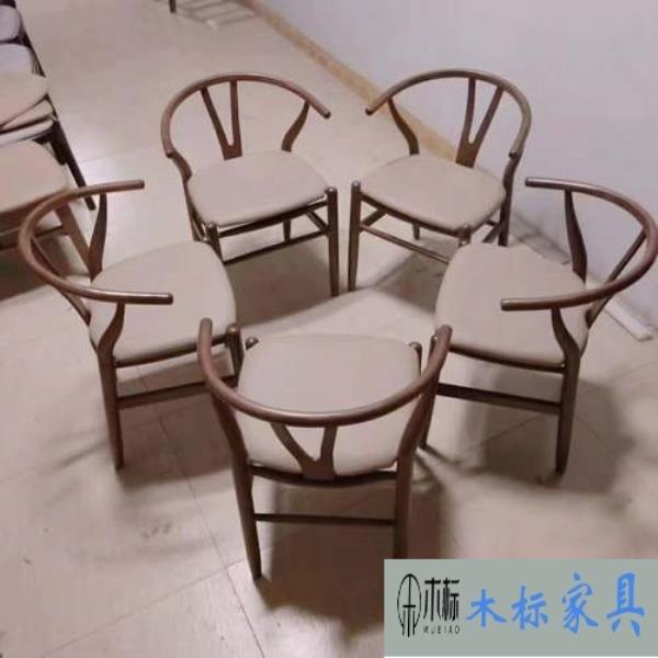 實(shí)木白臘木咖啡椅批量生產(chǎn)價(jià)格從優(yōu)